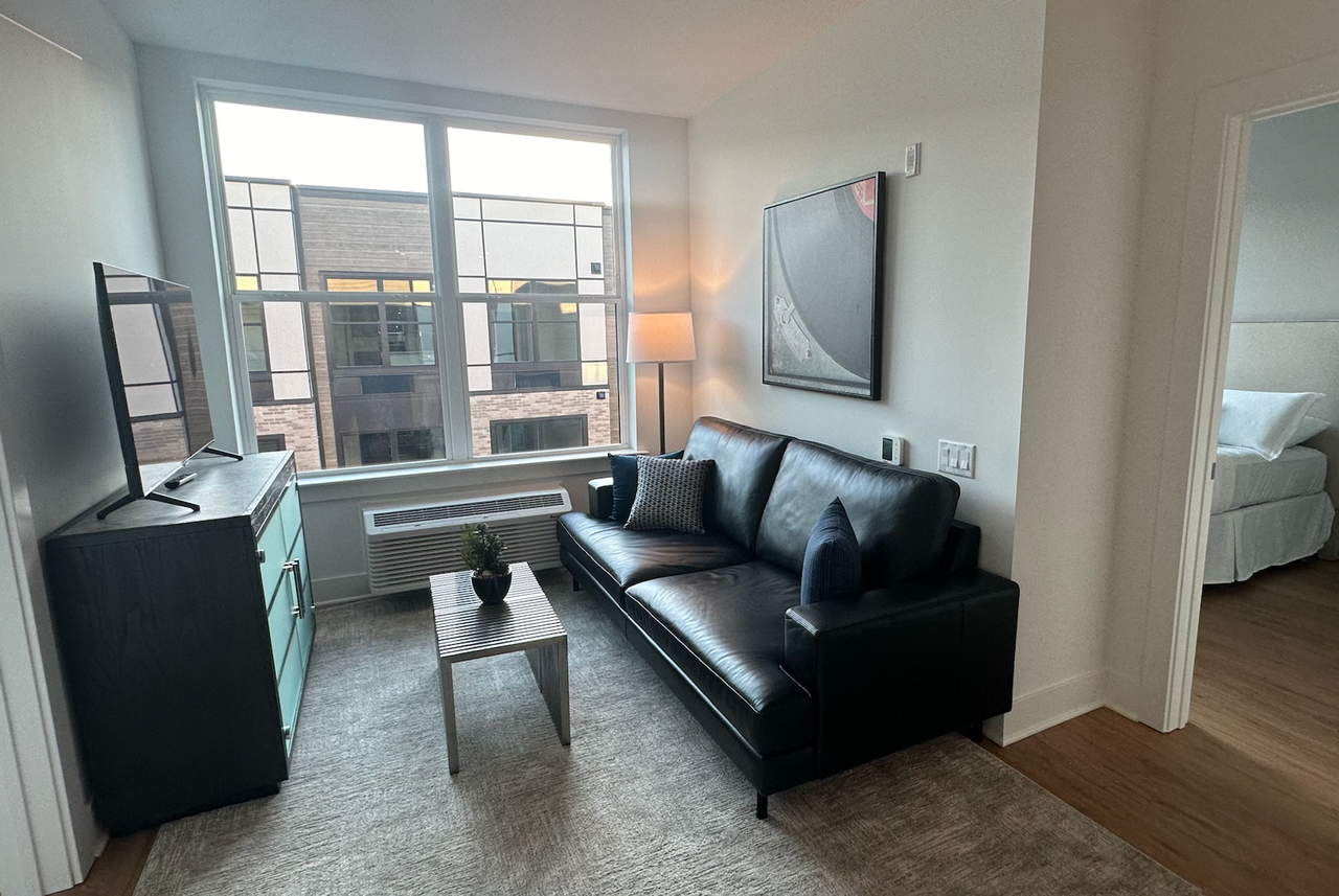 Meridia Linden 1001 - Photo 6 of 20