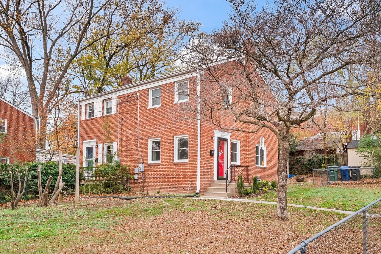 4332 Utica Ave - Photo 3 of 40
