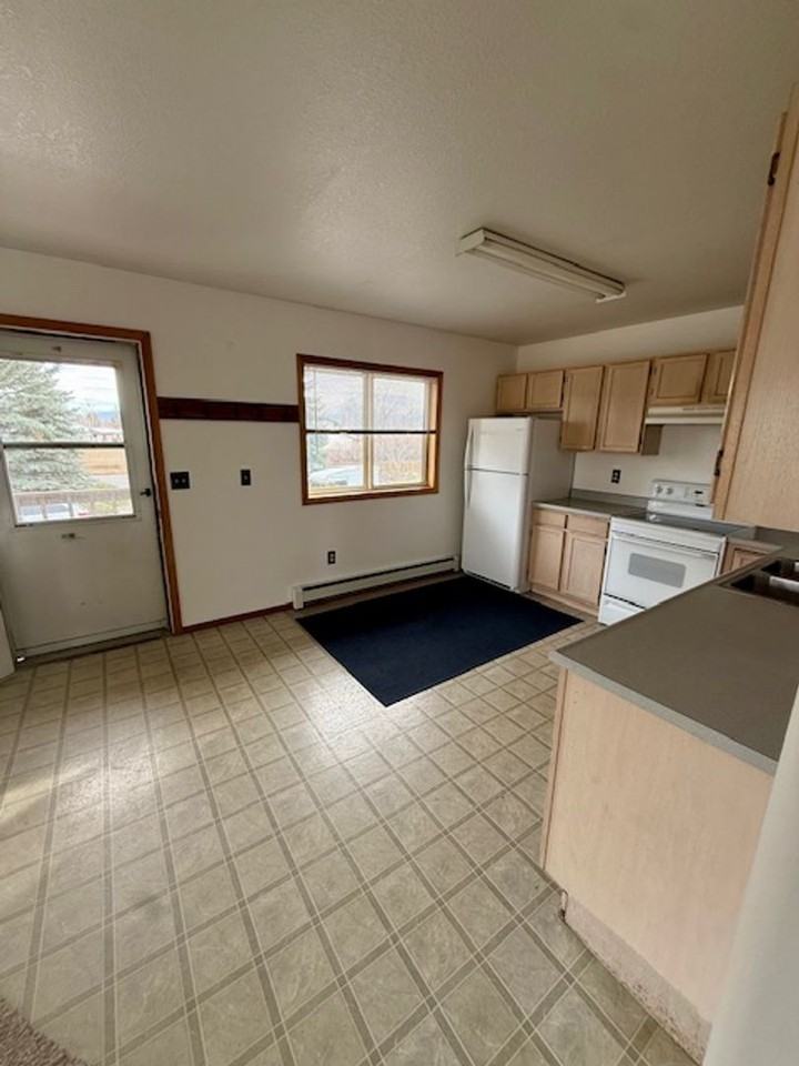 201 Quinella St #1 - Photo 3 of 14