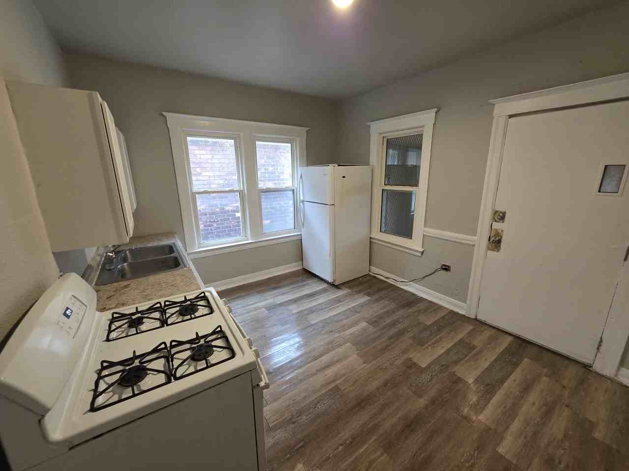 3501 Garland Street- Upper - Photo 6 of 28