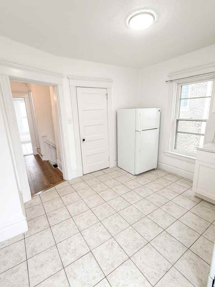 503 Tremont Avenue - Photo 5 of 16