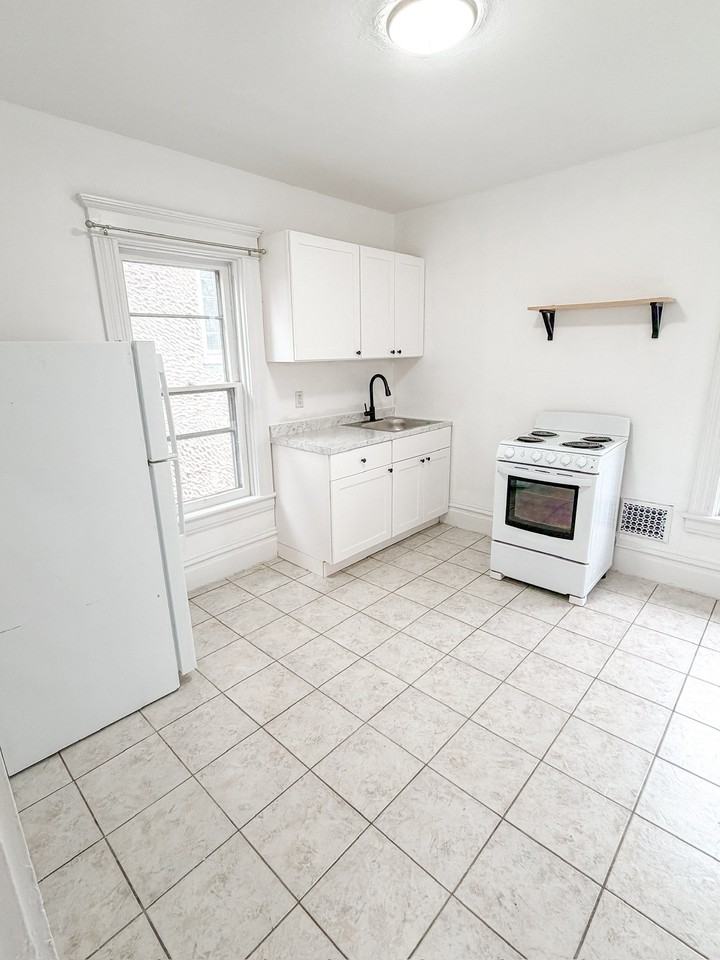 503 Tremont Avenue - Photo 7 of 16