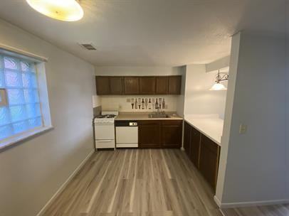 296 East 17th Avenue - Photo 7 of 8