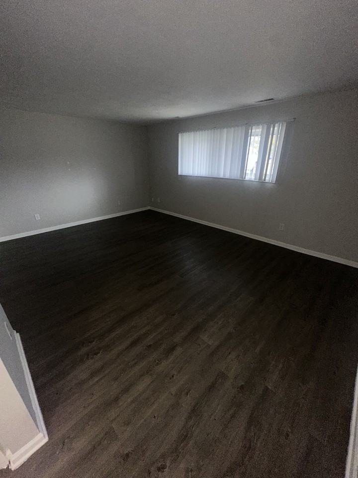 205 East Saginaw Highway - Photo 2 of 8