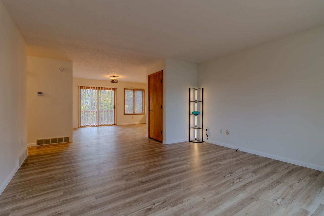 4227 Summerhill Rd - Photo 5 of 45