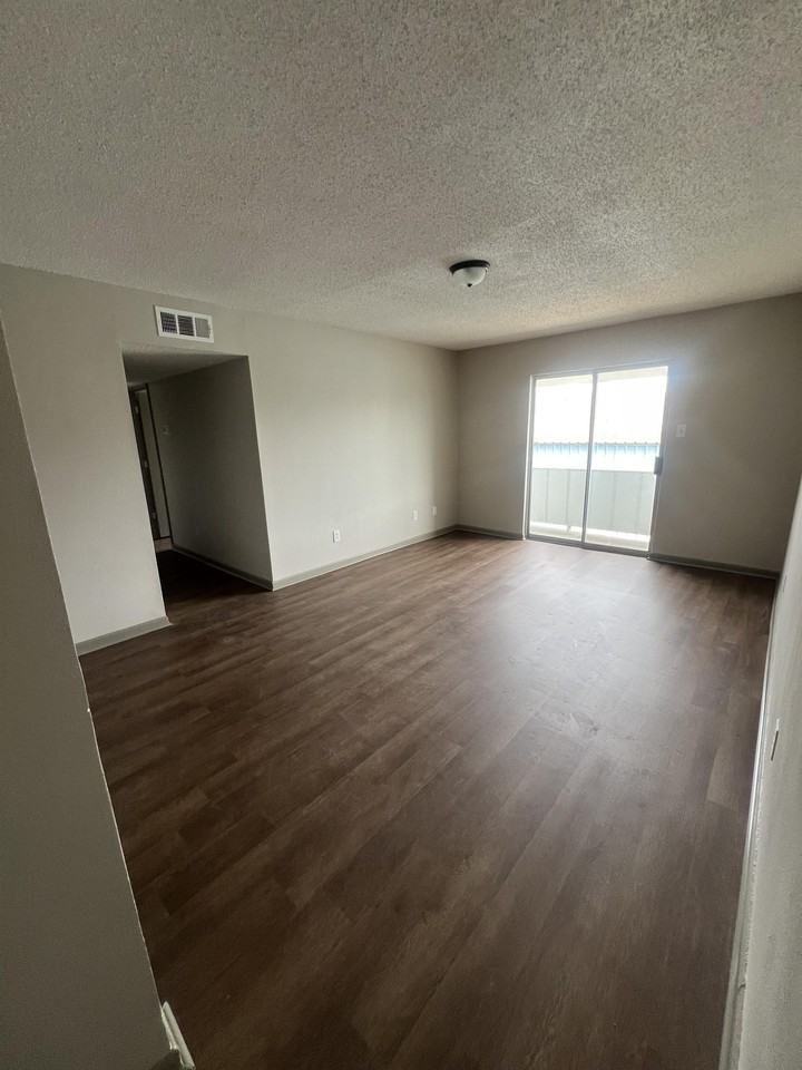 1704 Anderson Street - Photo 2 of 21