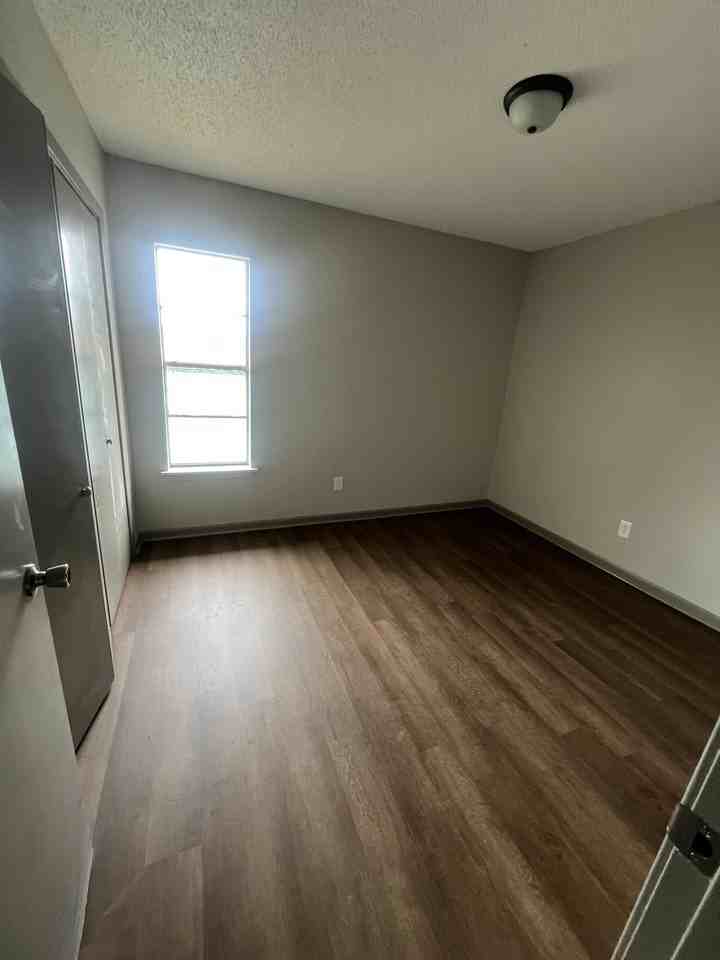 1704 Anderson Street - Photo 5 of 21