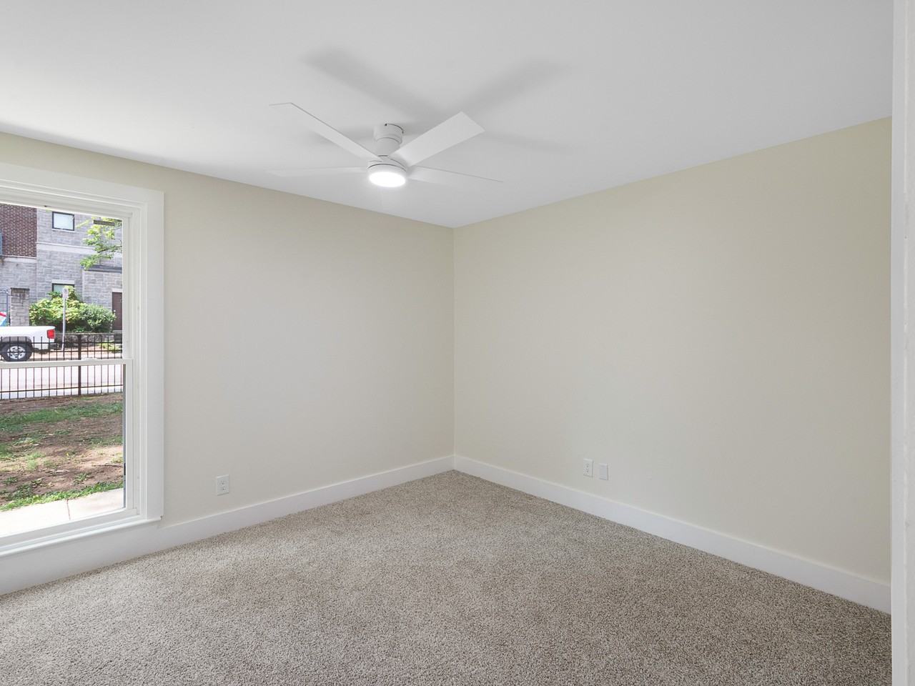 2140 Acklen Avenue - Photo 4 of 23