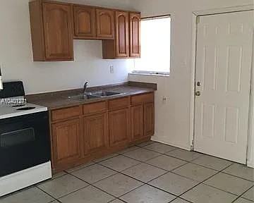 13701 SW 266 St - Photo 4 of 6