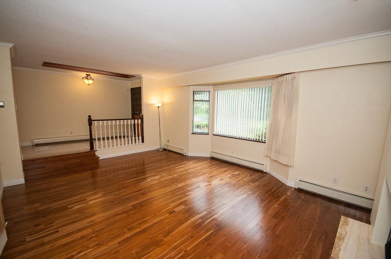 2131 Kirkstone Road - Photo 2 of 11