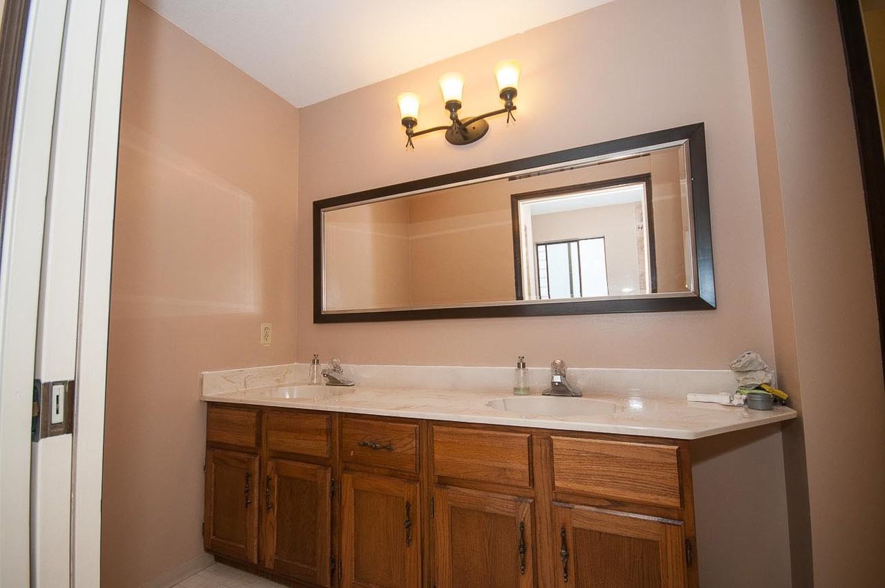 2131 Kirkstone Road - Photo 5 of 11