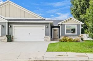 featured image of 4187 Bainbridge Circle
