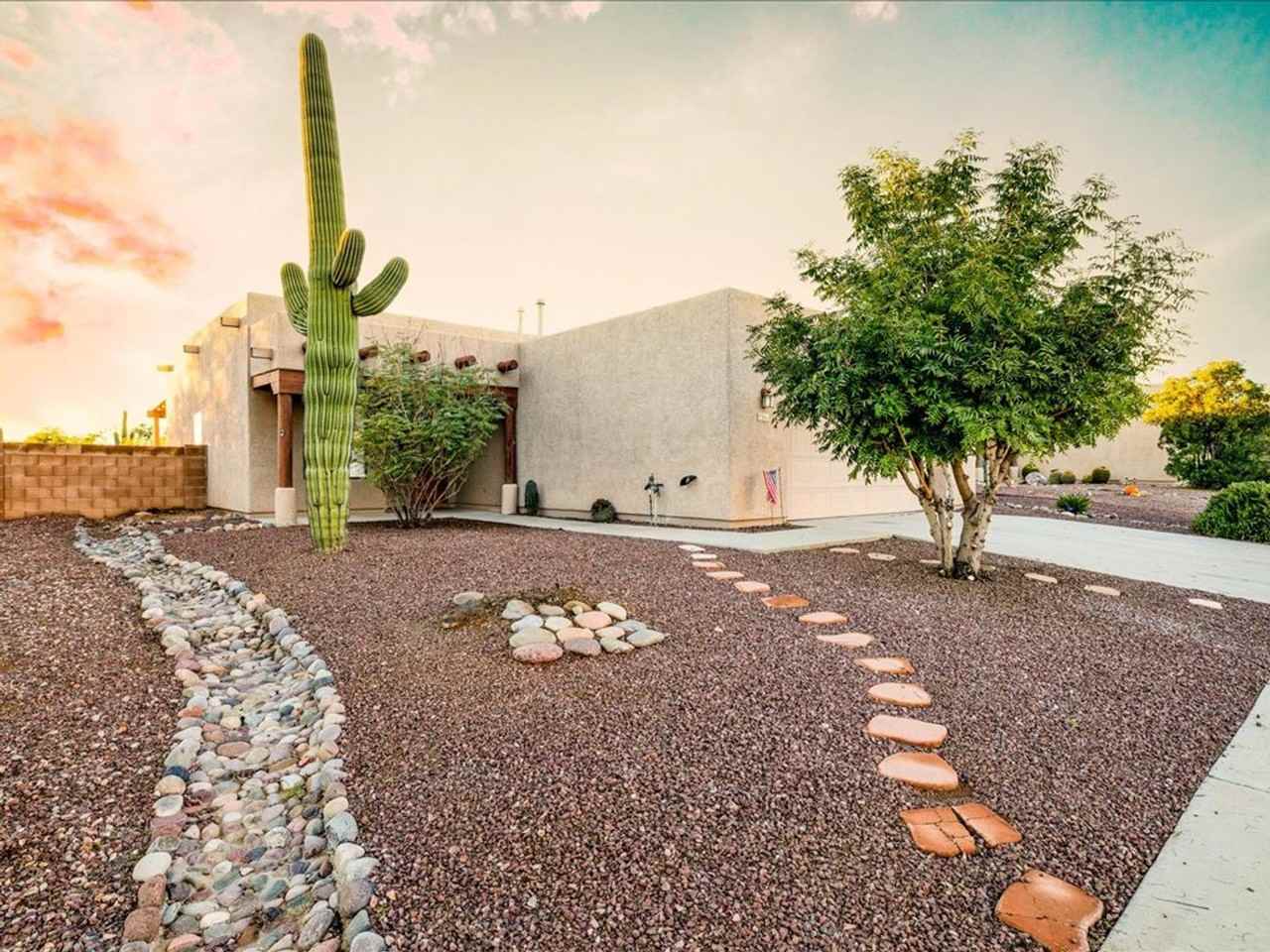 9361 N Moon View Pl - Photo 2 of 28