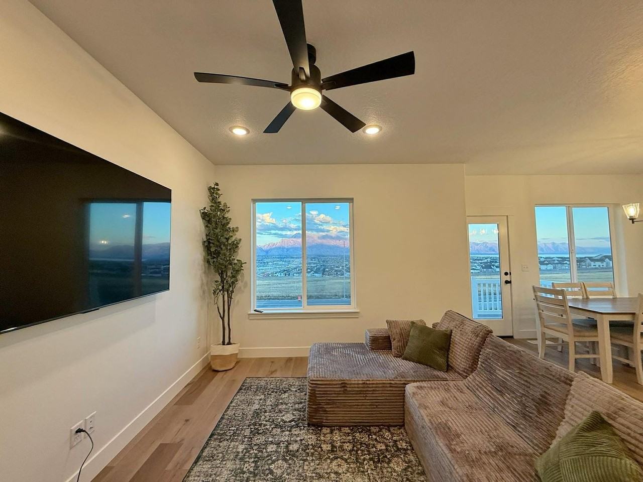 2886 North Red Velvet Lane - Photo 2 of 10