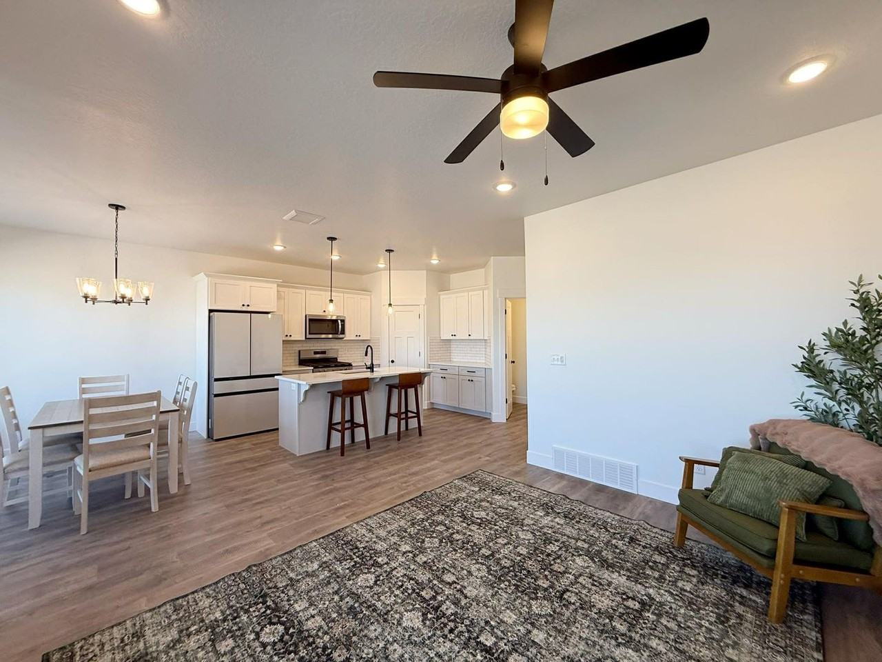 2886 North Red Velvet Lane - Photo 7 of 10