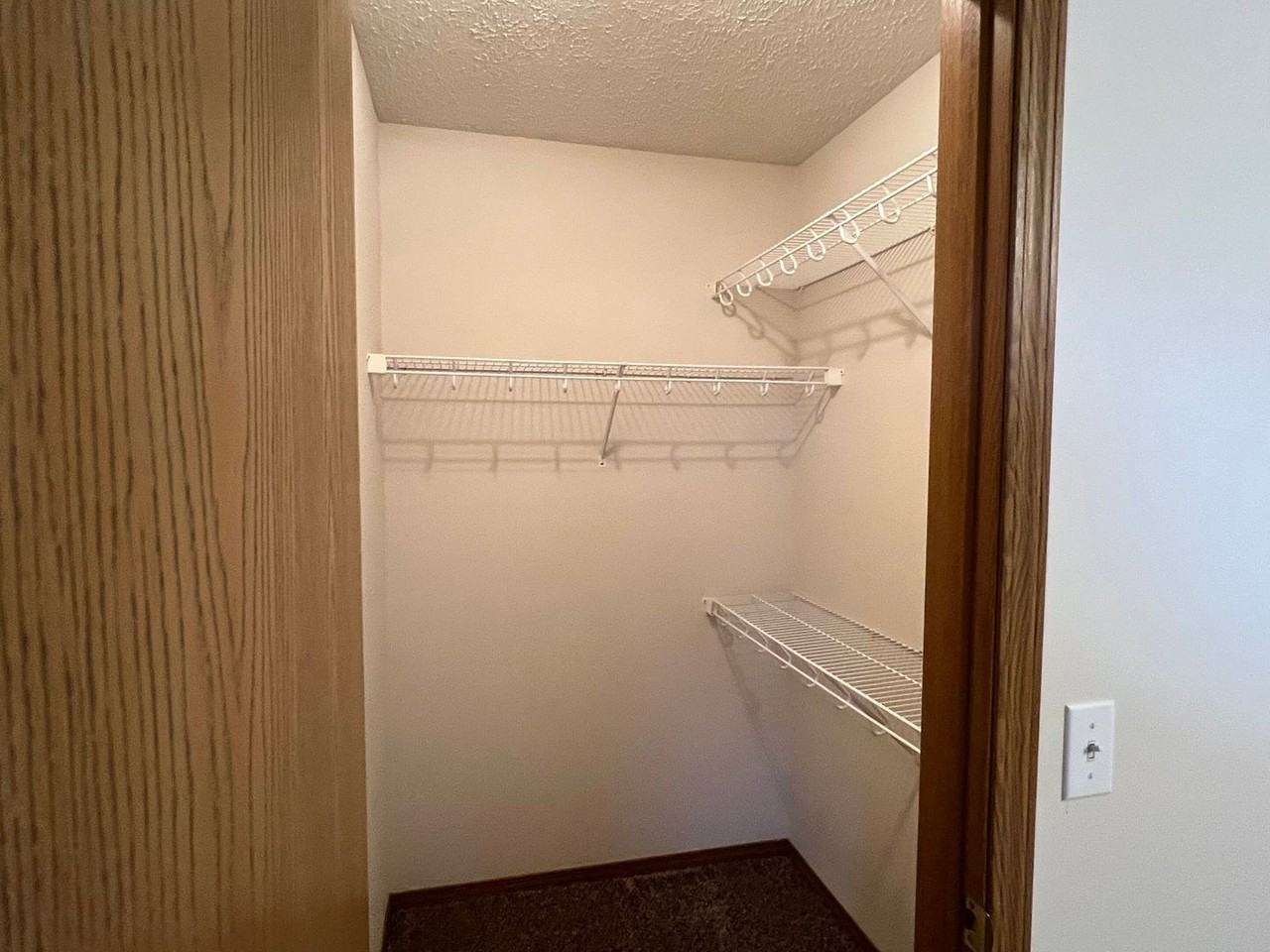 846 W Lorenza Dr - Photo 6 of 12