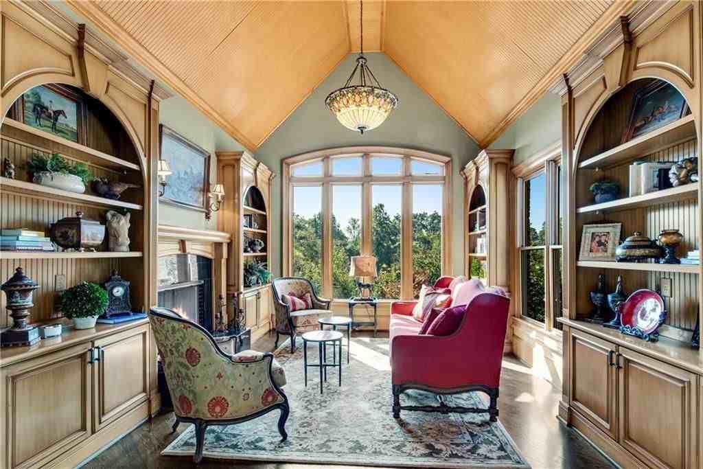 8335 Hurakan Creek Crossing - Photo 4 of 45