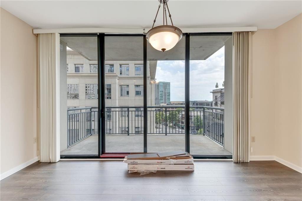 3040 Peachtree Road NW ##704 - Photo 3 of 16