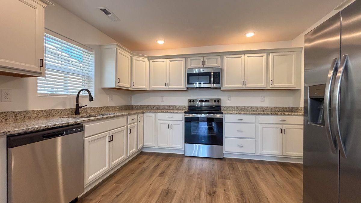 668 Snowflower Circle - Photo 3 of 20