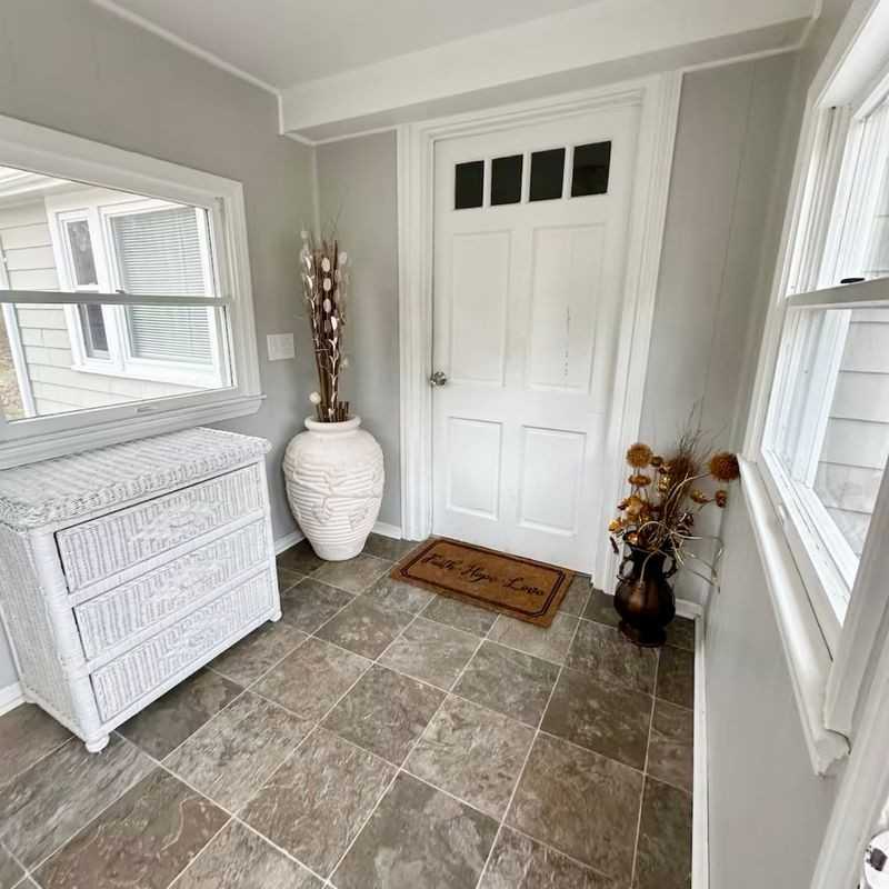 29 Fresh Pond Circle - Photo 4 of 22