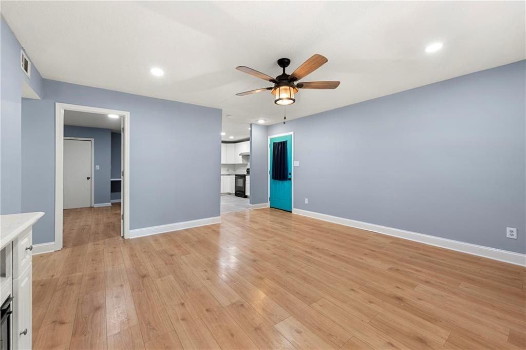 6708 Baynes Hill Circle - Photo 4 of 17