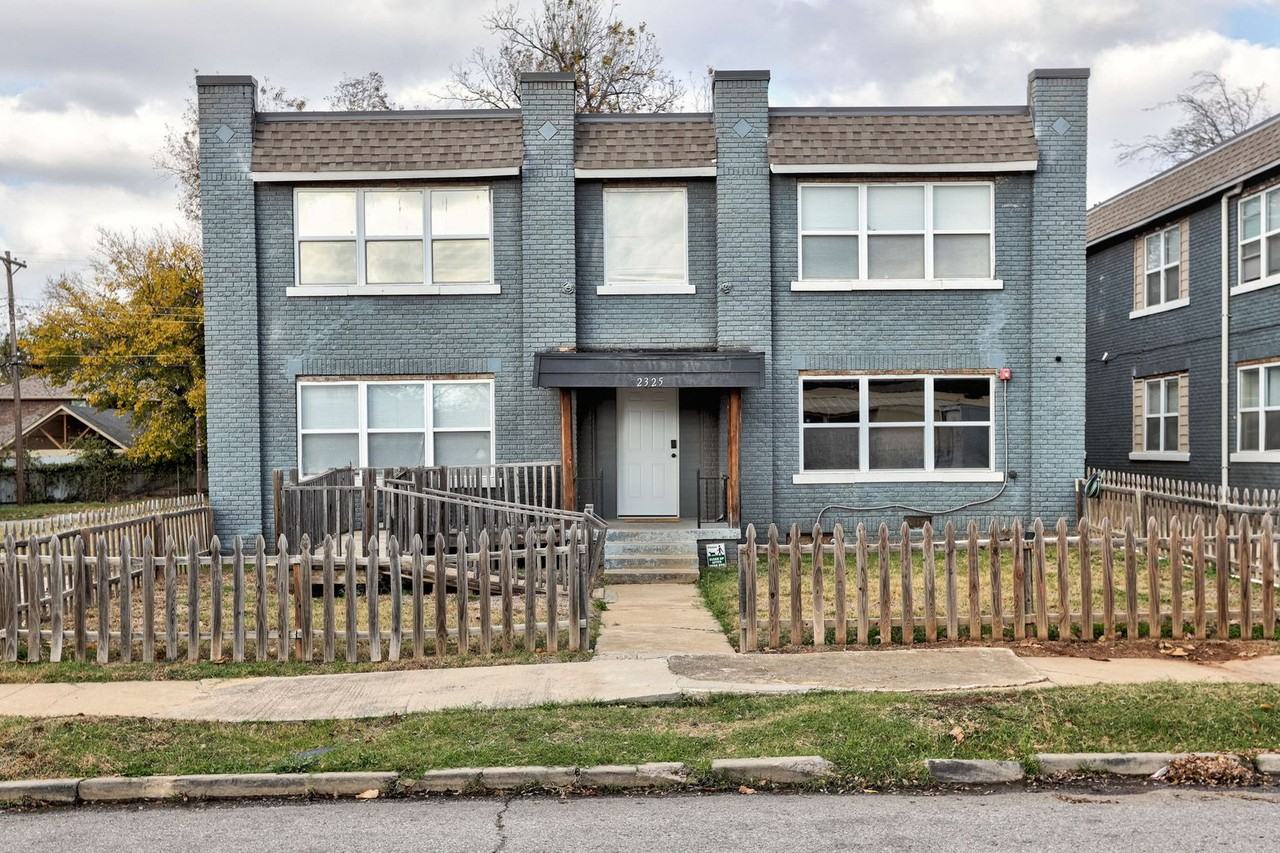 2325 Nw 12th St #A - Photo 3 of 27