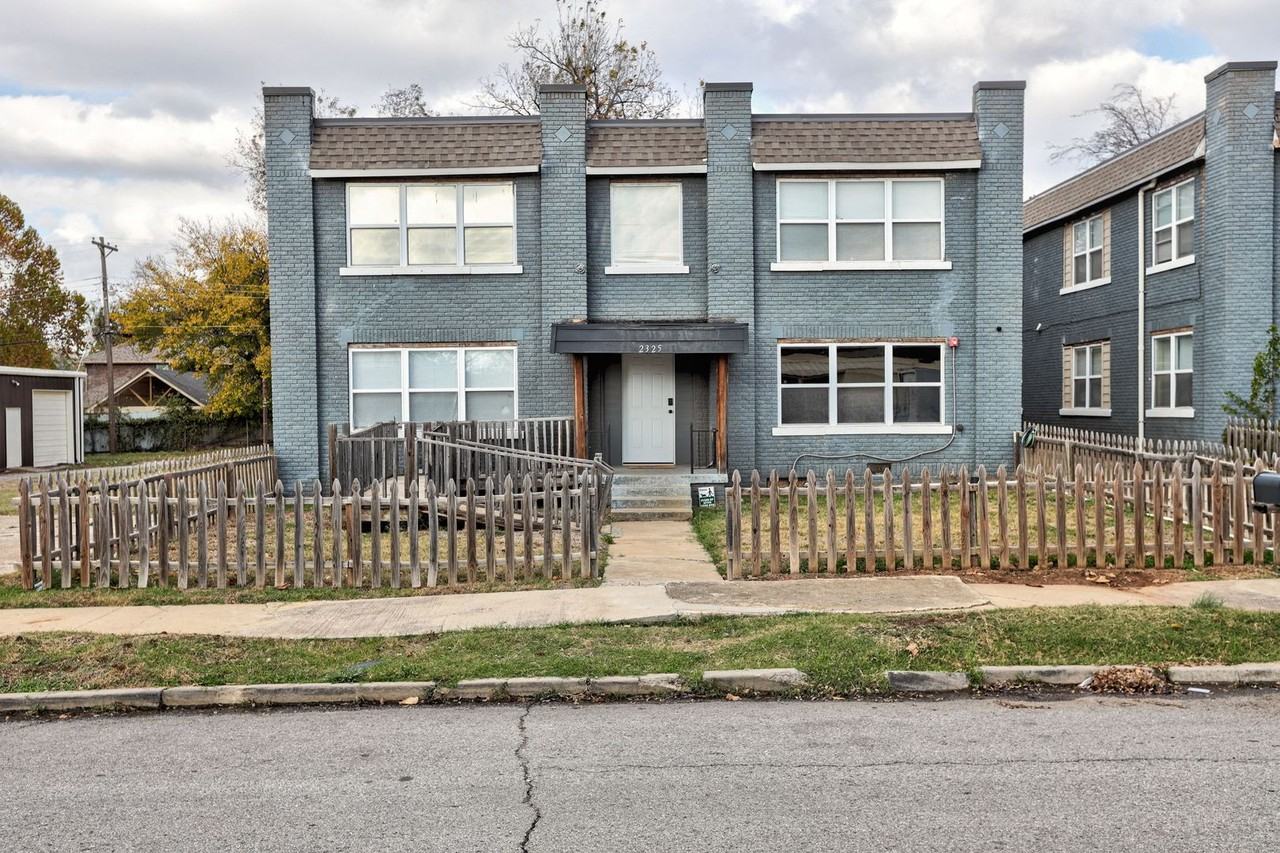 2325 Nw 12th St #D - Photo 5 of 29