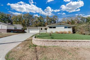 featured image of 1917 North Edgemoor Drive