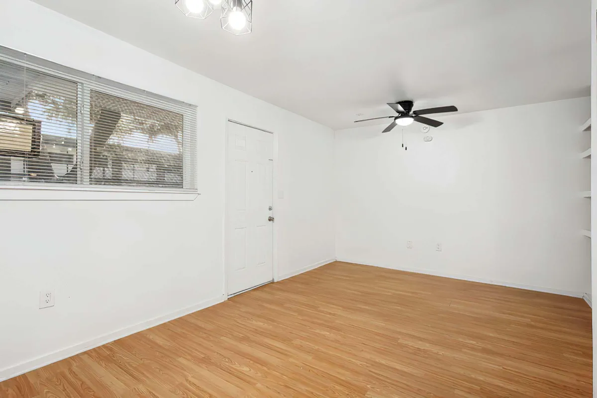 1500 Reagan Hill Drive #114R - Photo 5 of 20