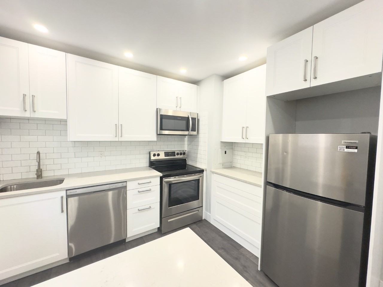 449 Concession Street #1 - Photo 5 of 11