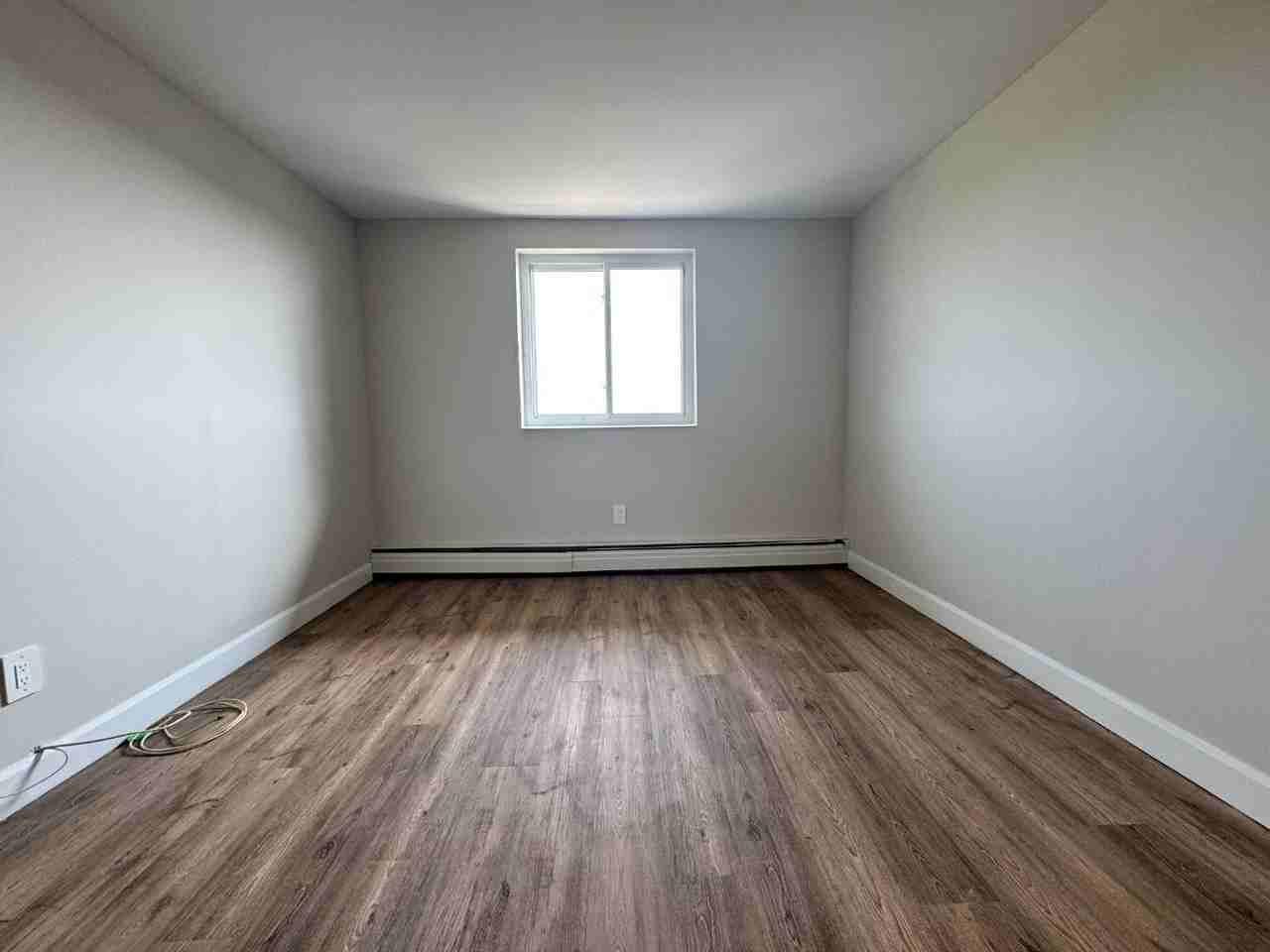 455 Sandys St - Photo 5 of 11