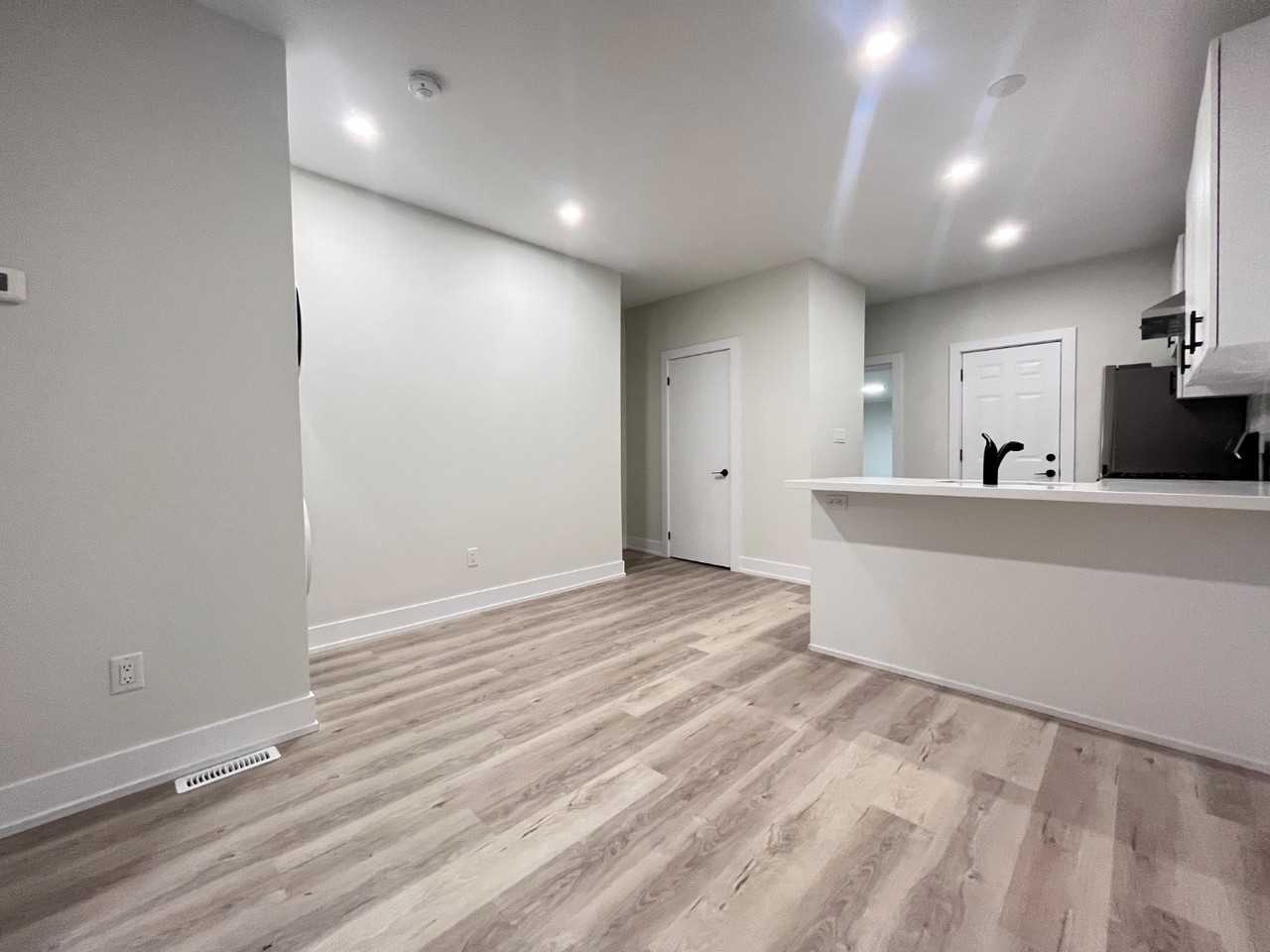 33 Somerset Avenue - Photo 4 of 15