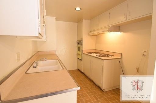 244 South El Molino Avenue #11 - Photo 5 of 14