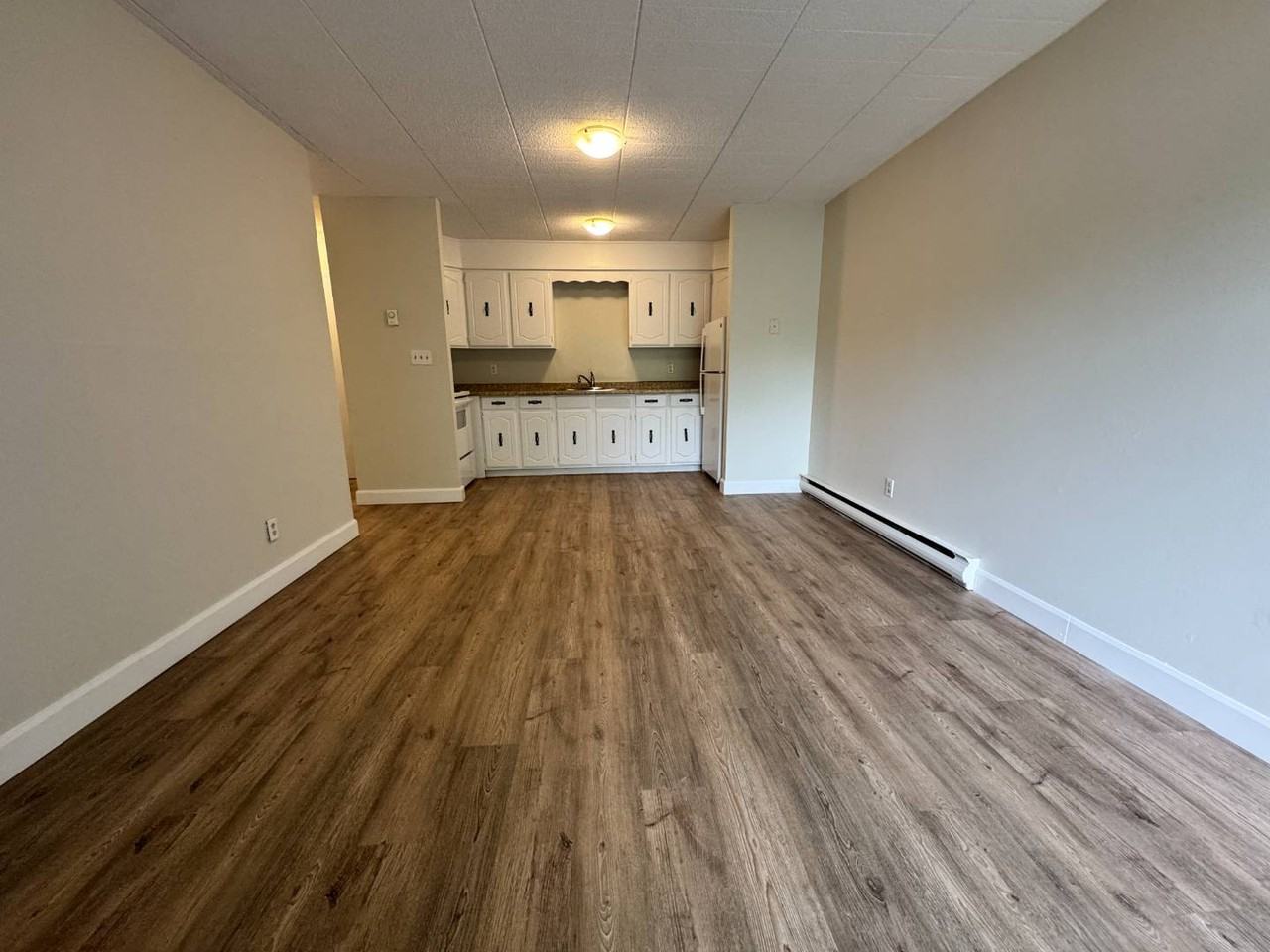 130 Sheldon Ave - Photo 2 of 13