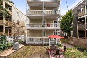 featured image of 389 Centre St