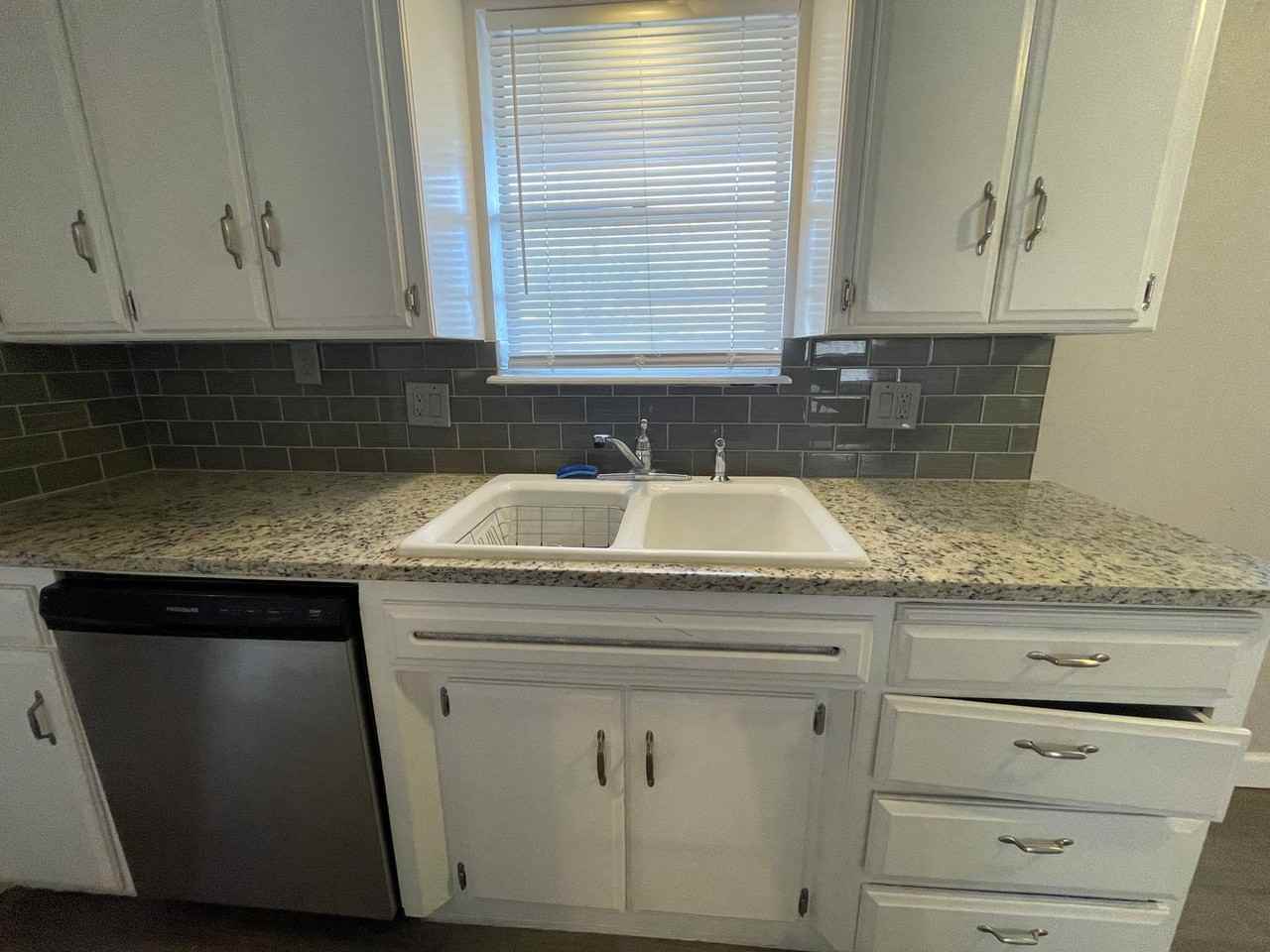 3603 Willow Springs Dr - Photo 7 of 34