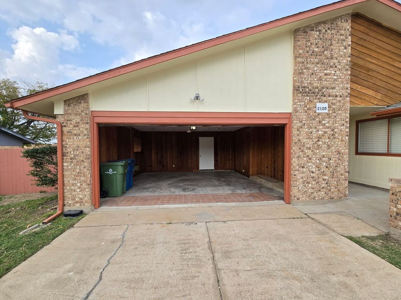 2120 Via Estrada - Photo 2 of 23