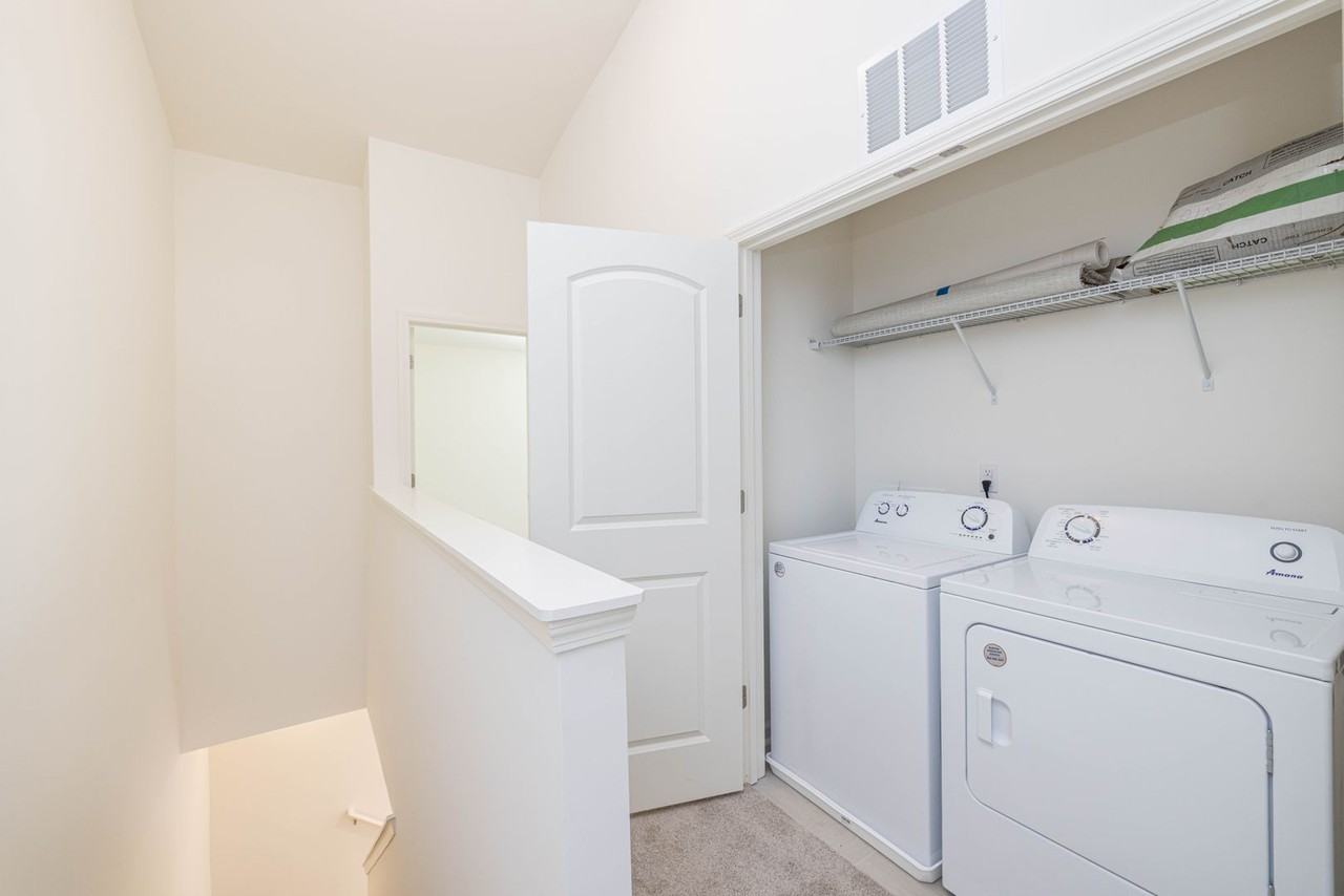 1005 Pine St - Photo 7 of 13