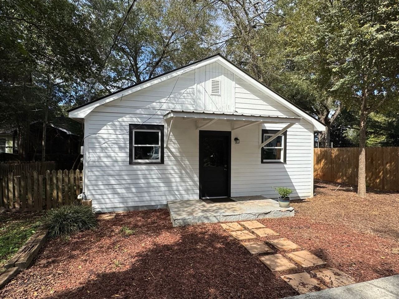 275 Boulevard Heights - Photo 3 of 14