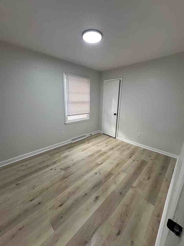 213 W Terrell St - Photo 5 of 12