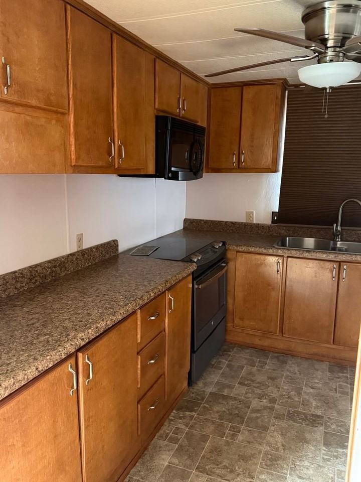 152 Crow Drive - Photo 3 of 12