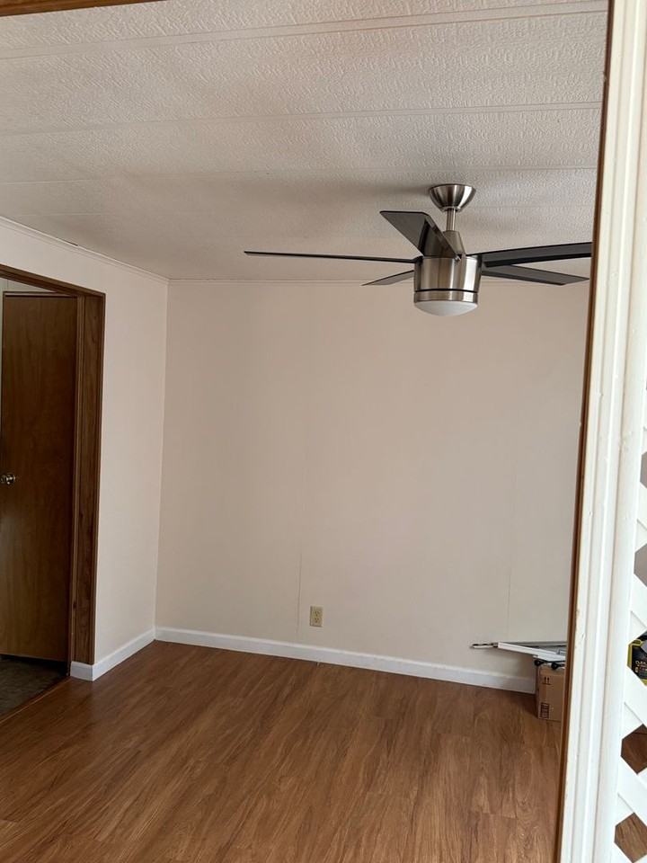 152 Crow Drive - Photo 4 of 12