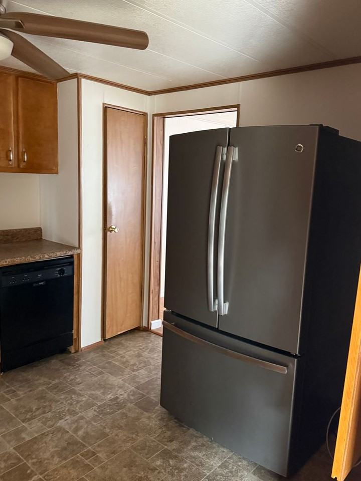 152 Crow Drive - Photo 5 of 12