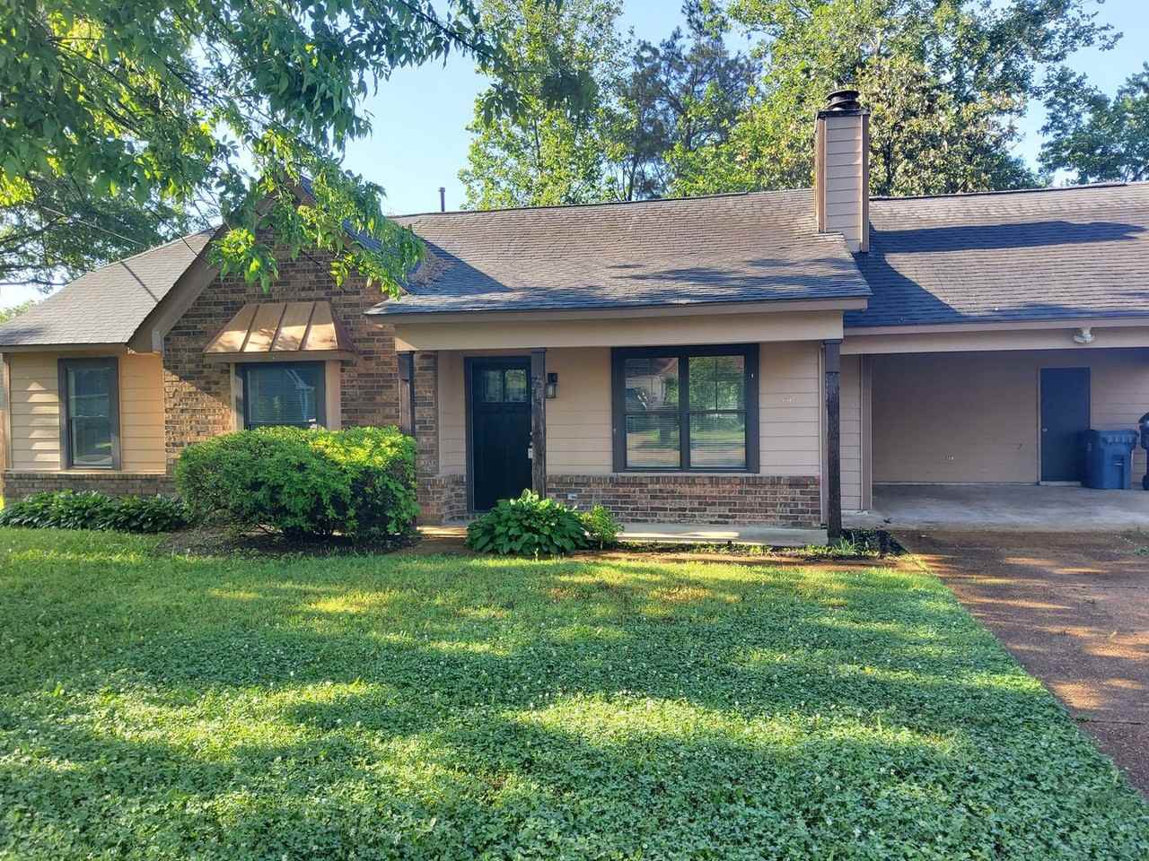 7643 Ivy Hollow Drive