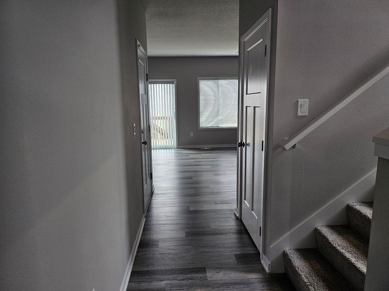 1700 Howard Drive - Photo 2 of 28