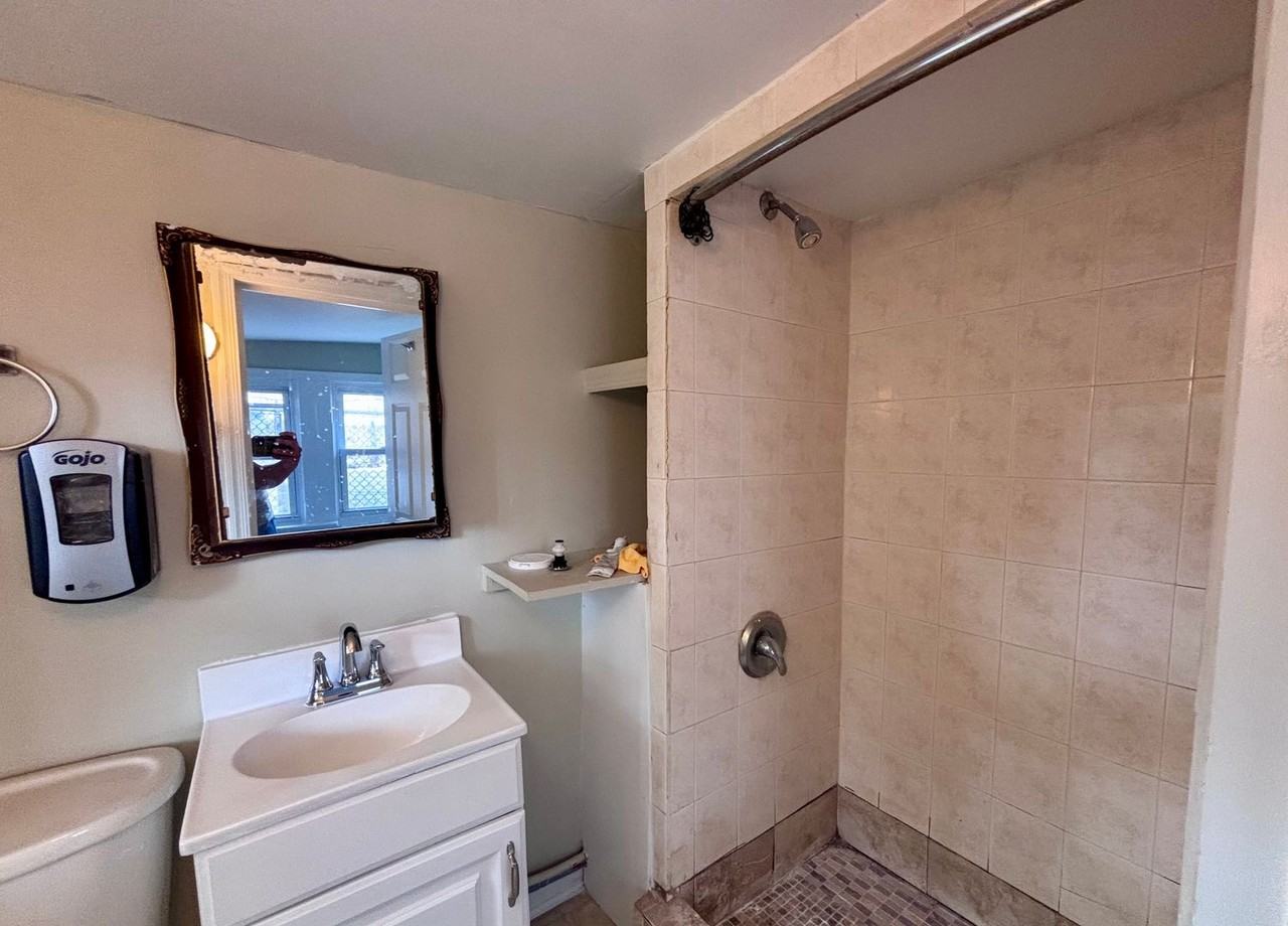 279 Tyler Street - Photo 3 of 12