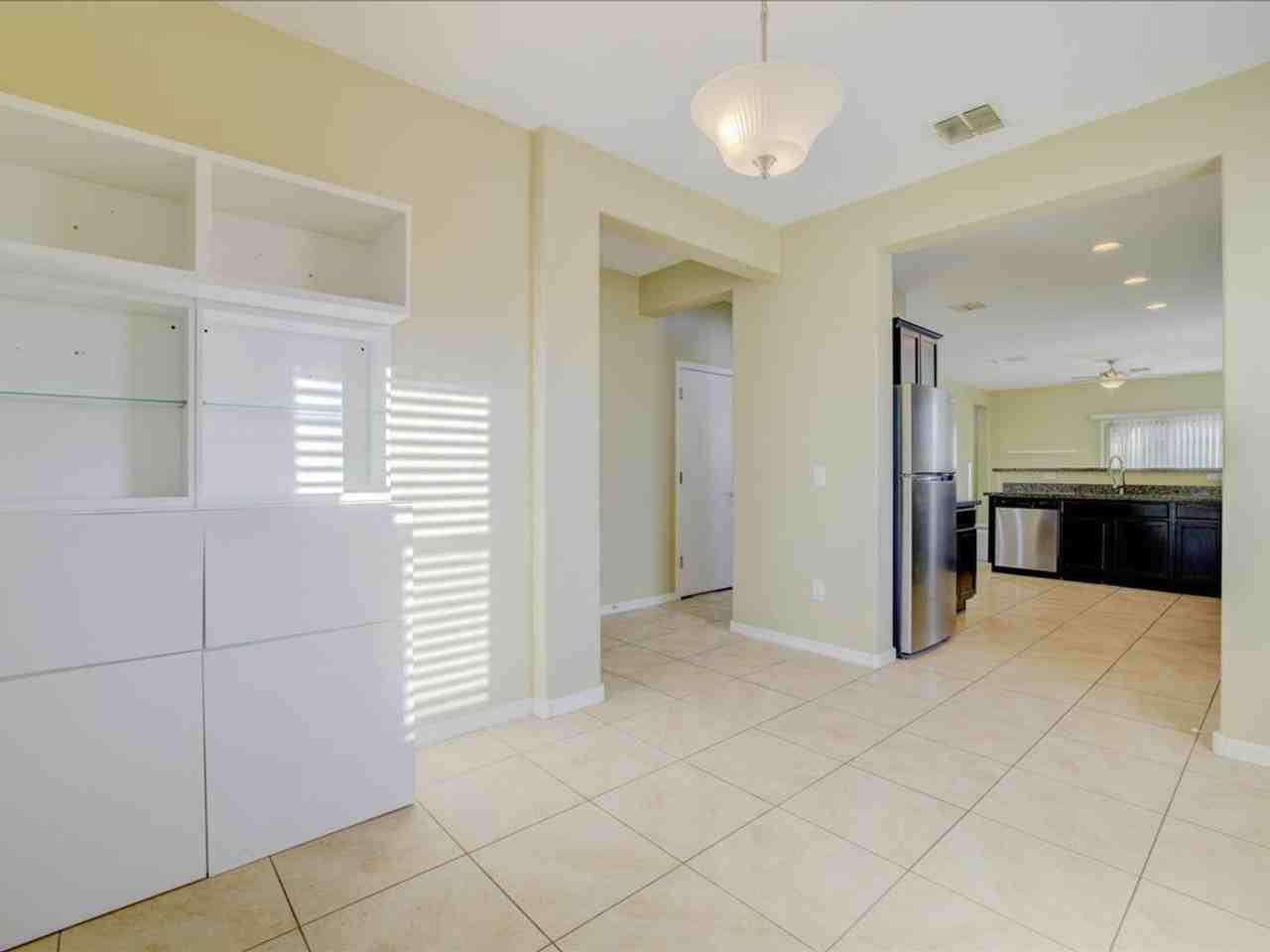 11293 W Folsom Point Dr - Photo 7 of 26