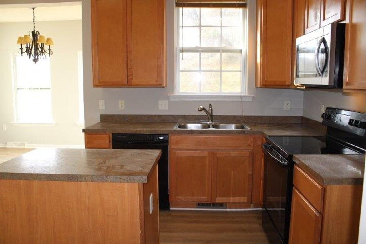 304 Cape Climb Drive - Photo 4 of 7