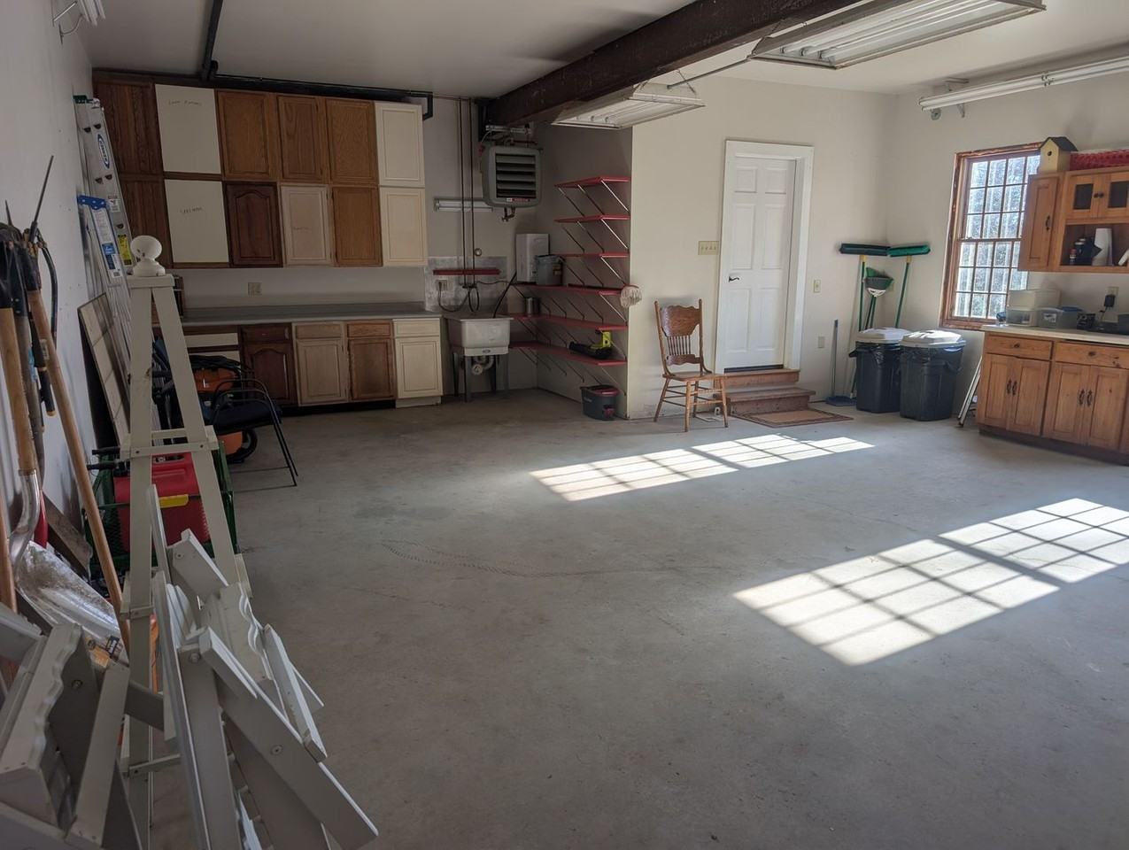 347 Alexander Rd - Photo 5 of 50