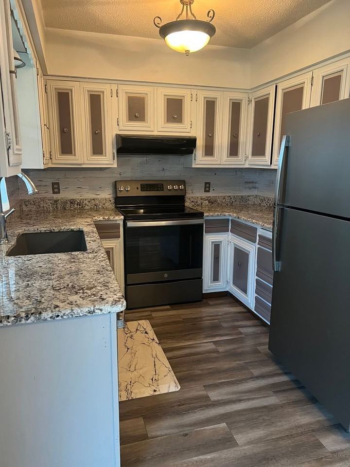 1671 Pleasant View Drive - Photo 6 of 8